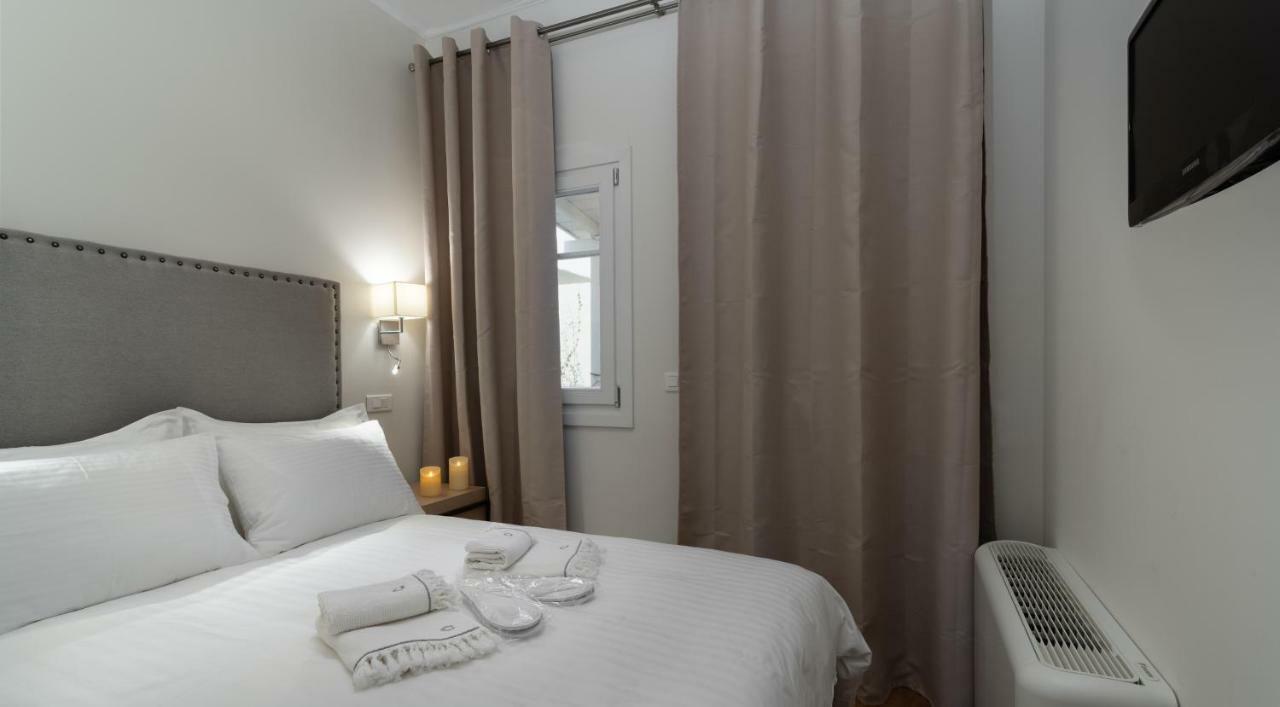 Porto Vecchio Luxury Suites Spétses Exterior foto