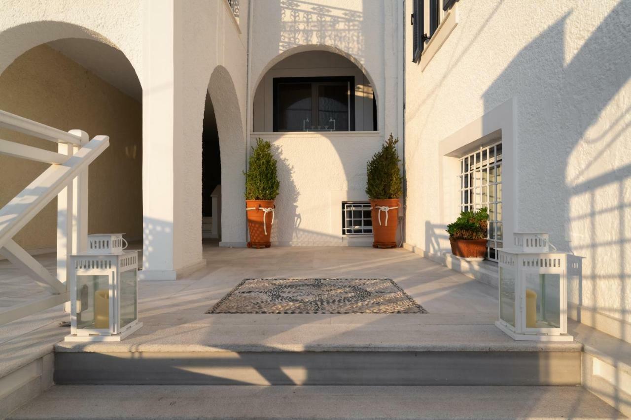 Porto Vecchio Luxury Suites Spétses Exterior foto