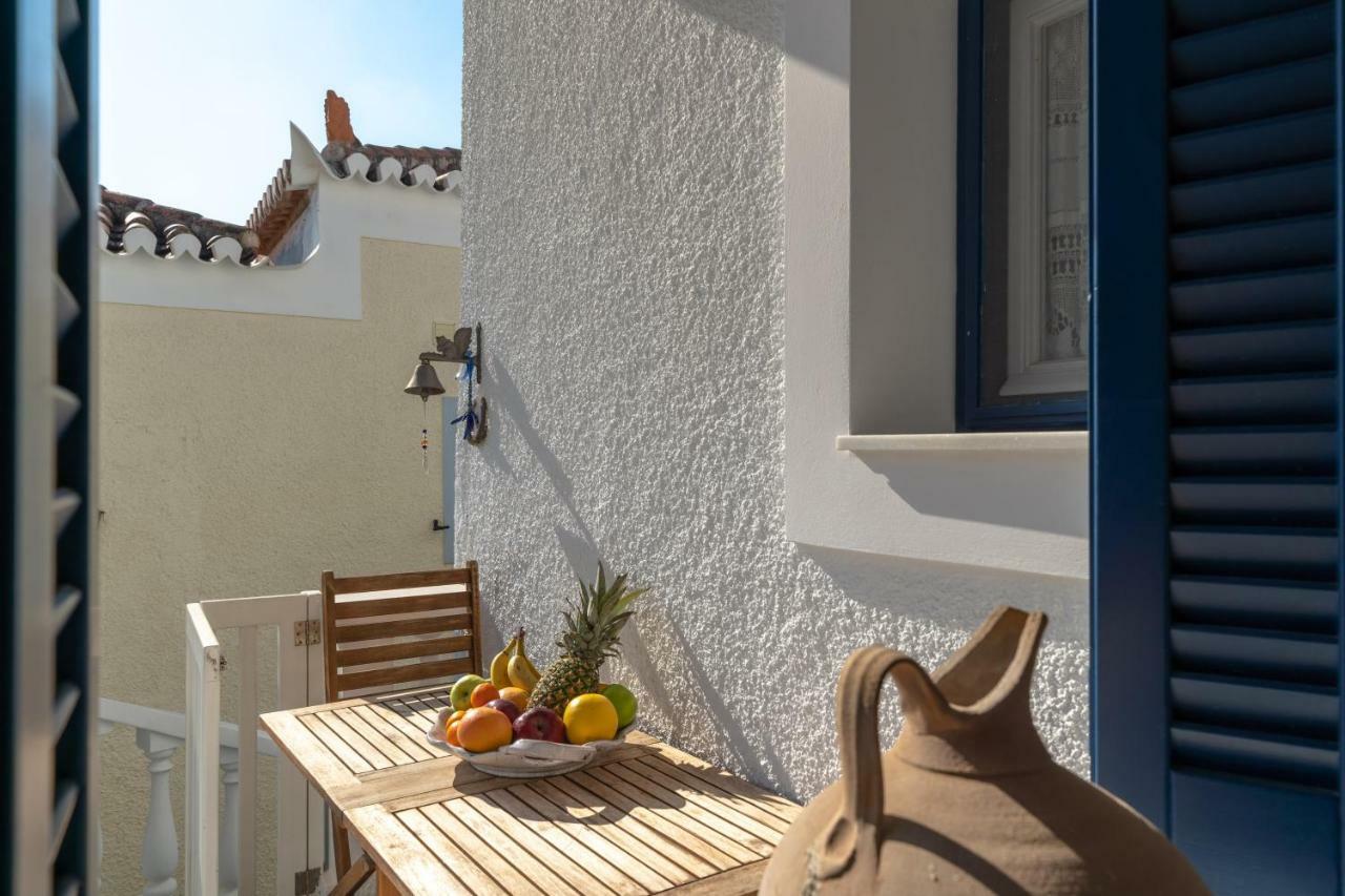 Porto Vecchio Luxury Suites Spétses Exterior foto